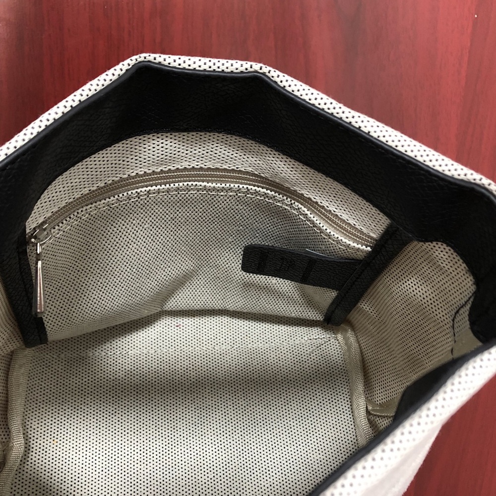 Longchamp Essential Toile Bucket Bag - Picture 5 of 6